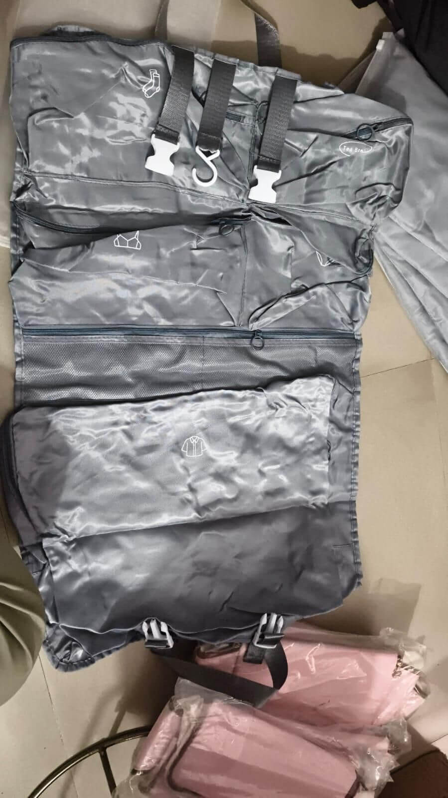 Foldable Hanging Bag